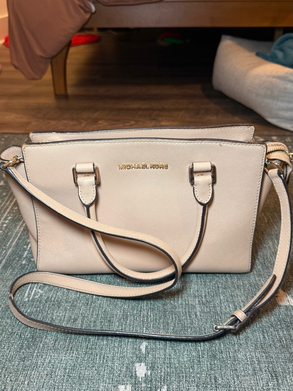 Michael Kors Beige Pebbled Leather Crossbody Satchel